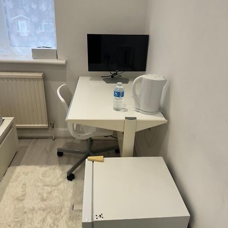 Single Room Canvey Island Extérieur photo
