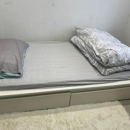 Single Room Canvey Island Extérieur photo